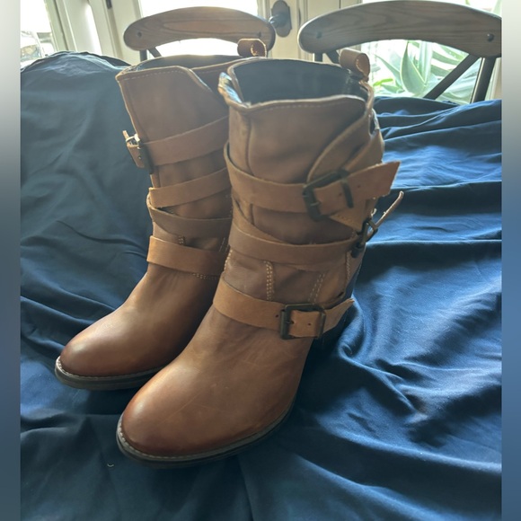 Steve Madden Yale Boots Size 8.5 - Picture 3 of 4